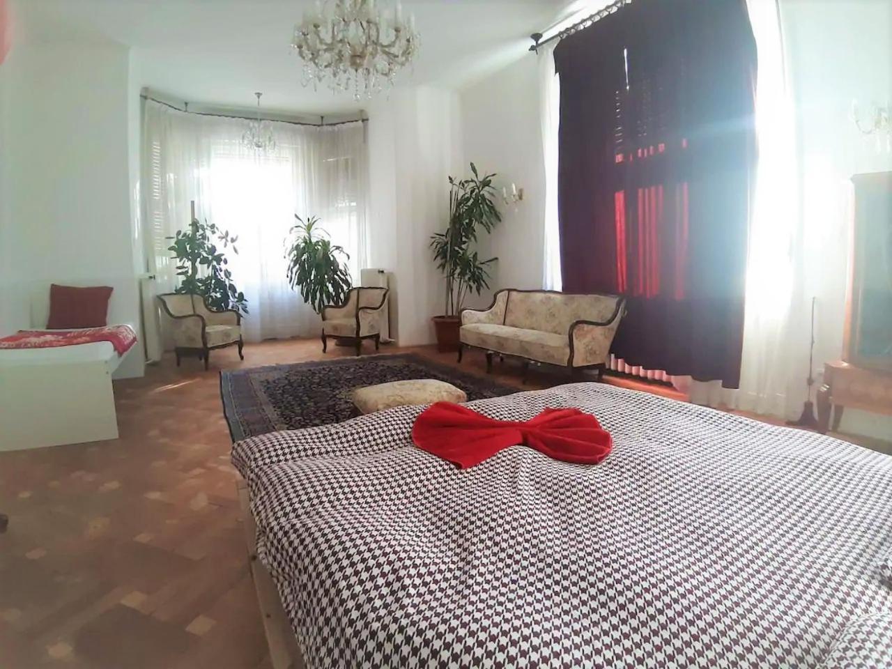 Rooms In Prague-Big+Comfy מראה חיצוני תמונה