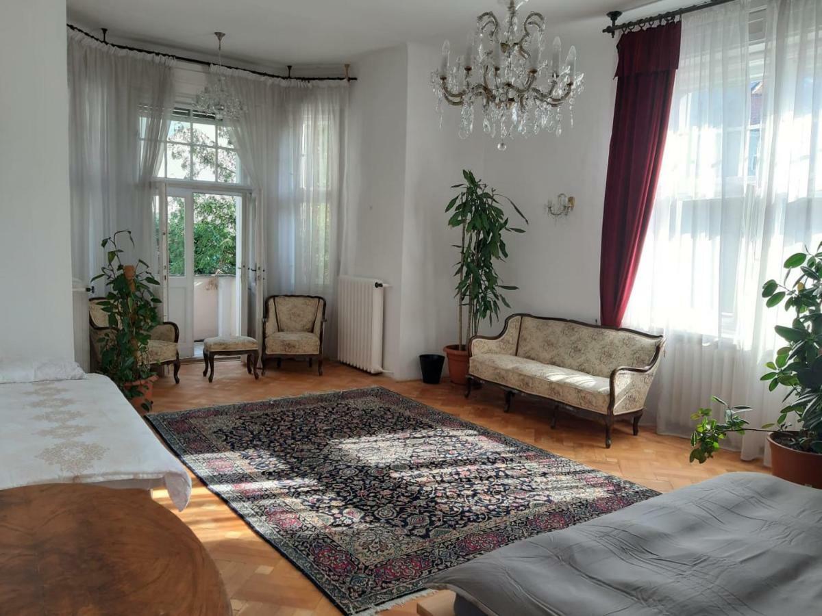 Rooms In Prague-Big+Comfy מראה חיצוני תמונה